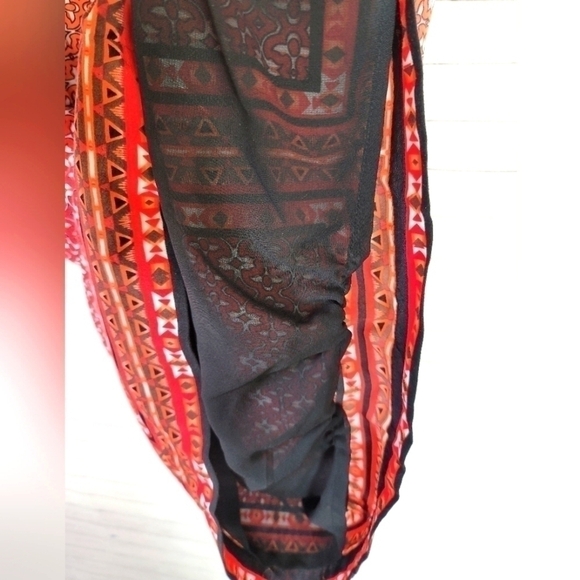 WHBM GEOMTRIC PRINT SATIN CHEMISE DRESS, SZ MEDIUM - Picture 8 of 15